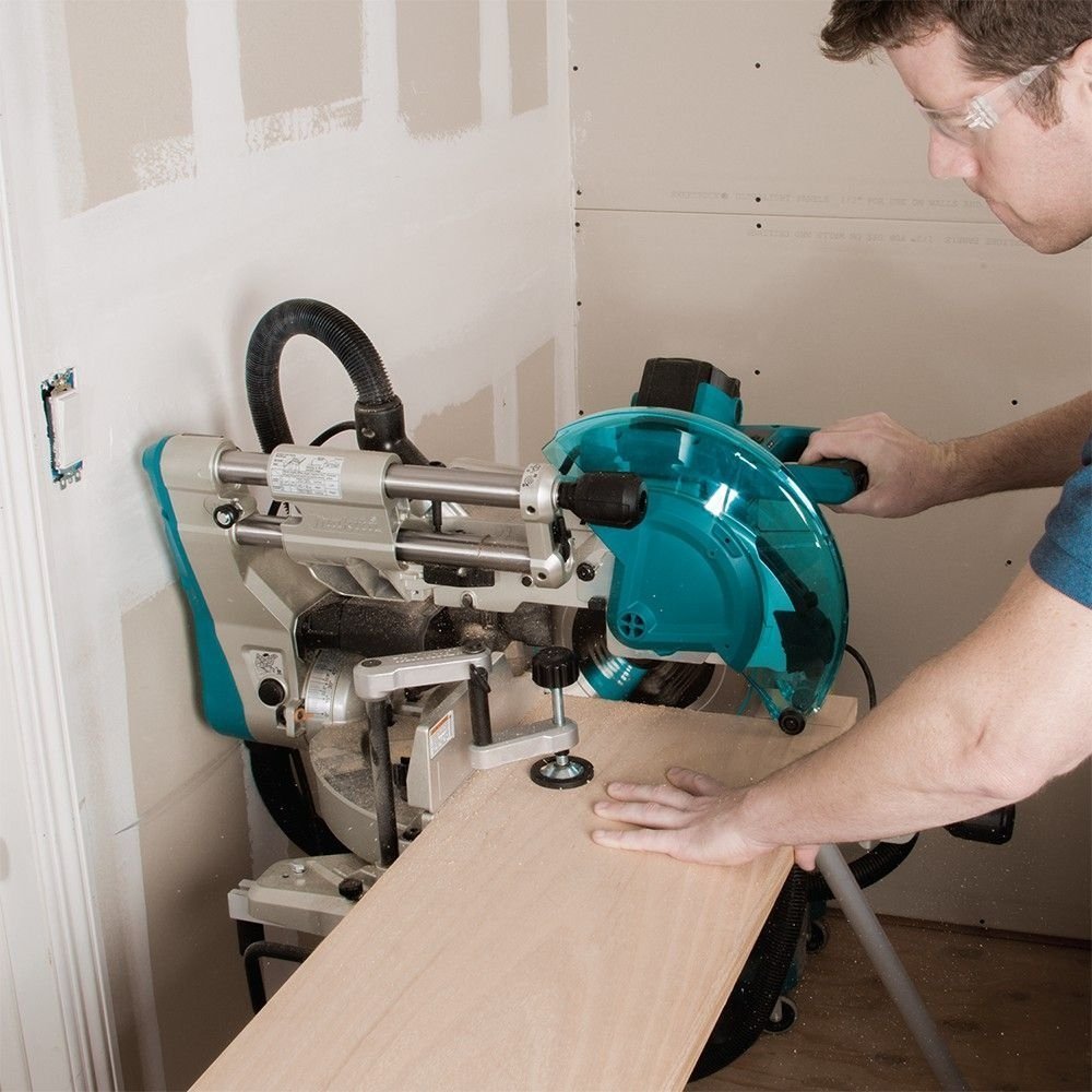 Makita LS1019L Dual-Bevel Sliding Compound Miter Saw with Laser - Image 7