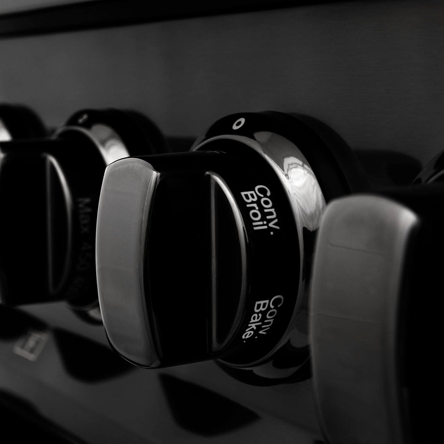 ZLINE Legacy 30″ 4.0 Cu. Ft. Dual Fuel Range RAB-BR-30 - Image 8