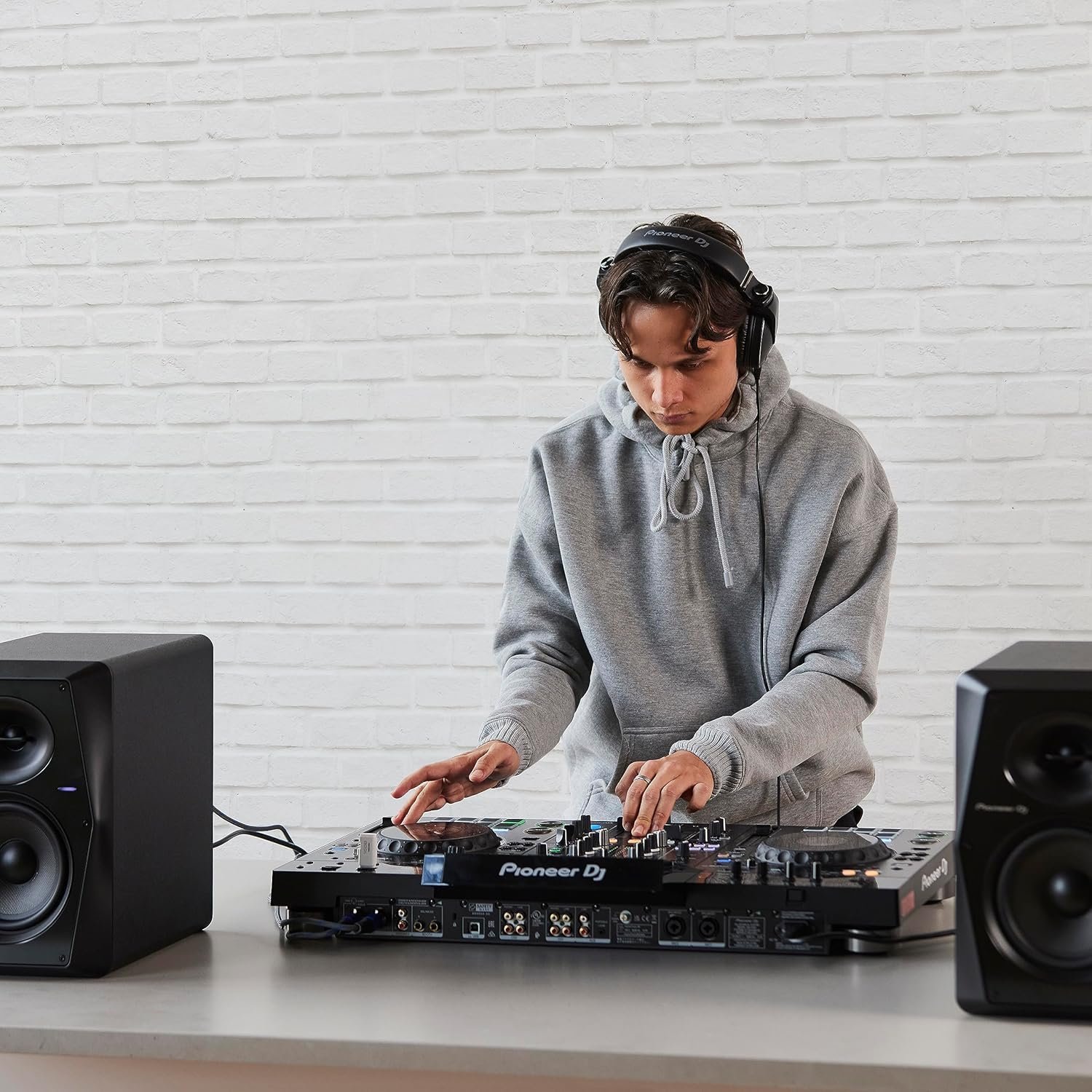 Pioneer DJ XDJ-RX3 All In One DJ System - Image 11